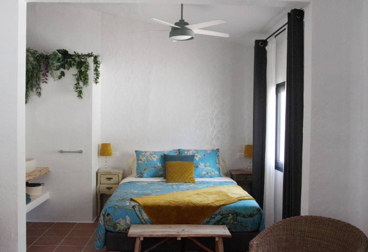Boutique B&B El Refugio Alcaucin Bagian luar foto